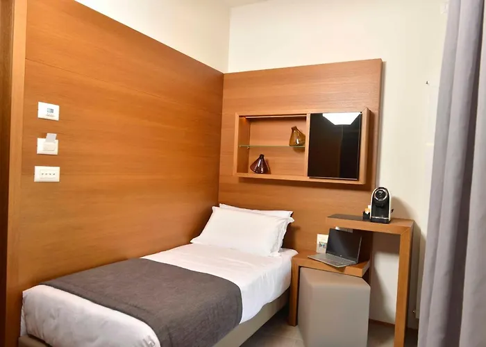 Piano Alto Konukevi 4*